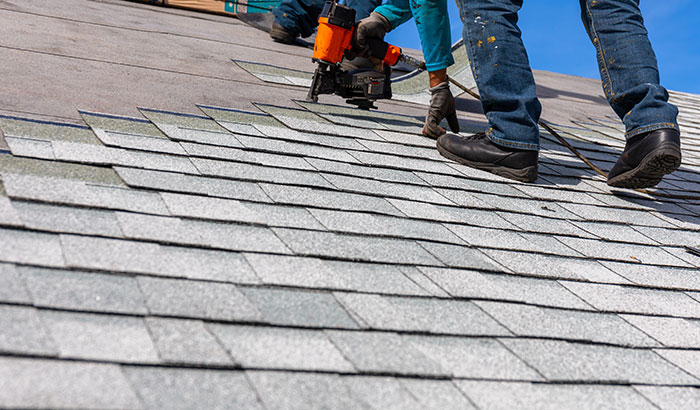 7 Ways to Maintain Roof Shingles
